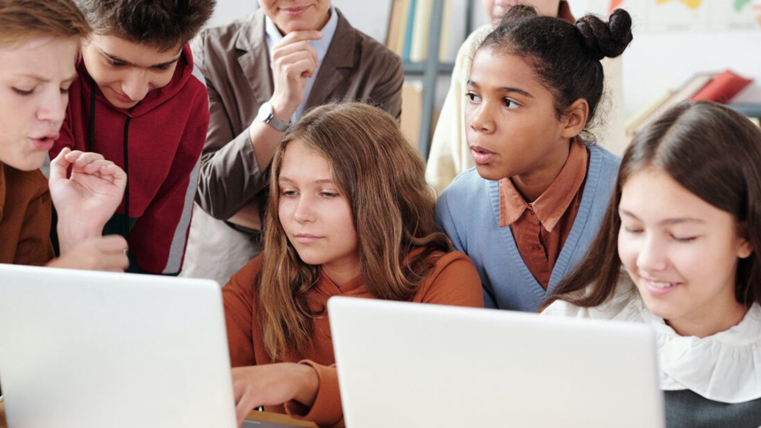 EdNC students around computers