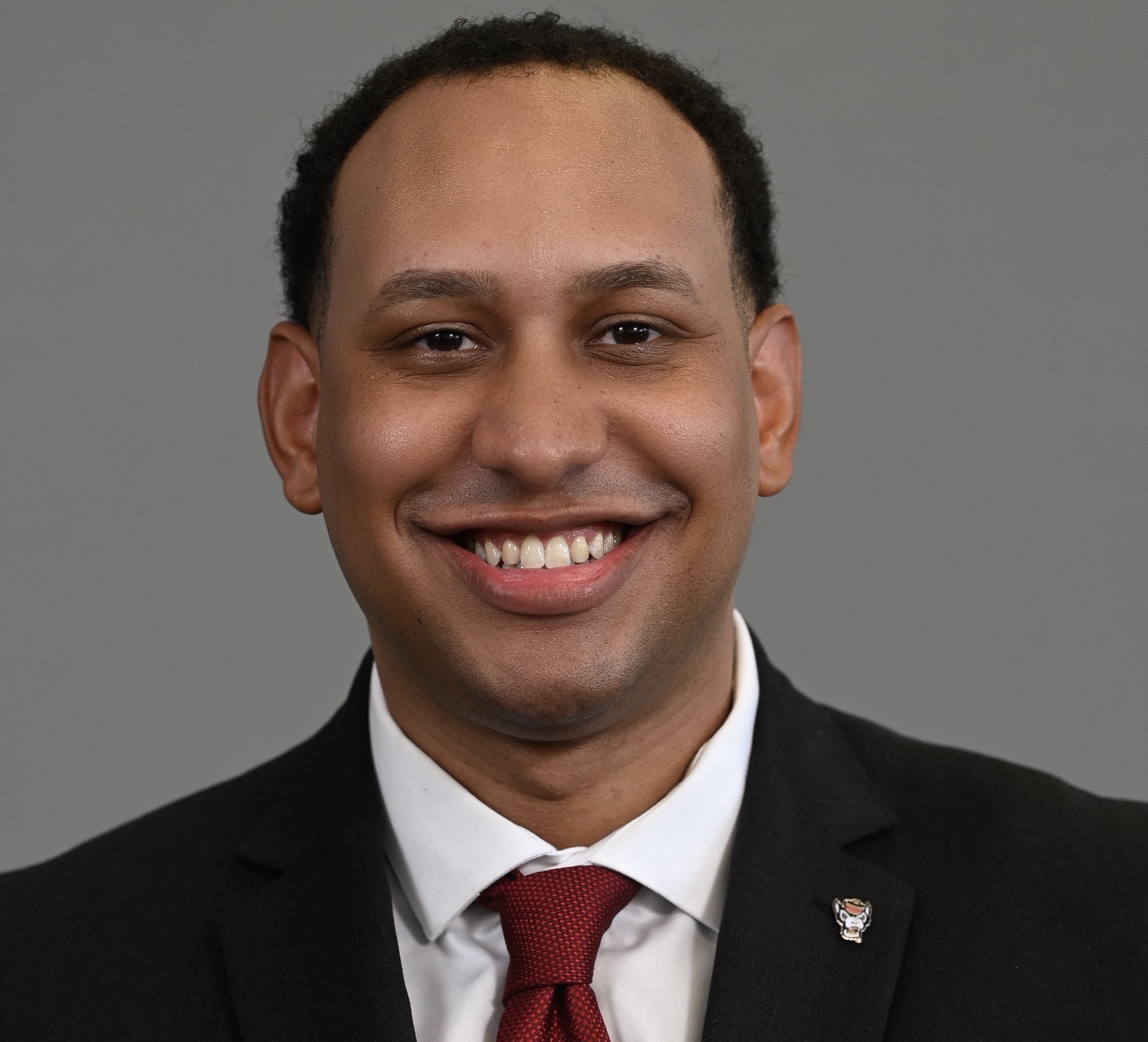 Devon L. Graves 