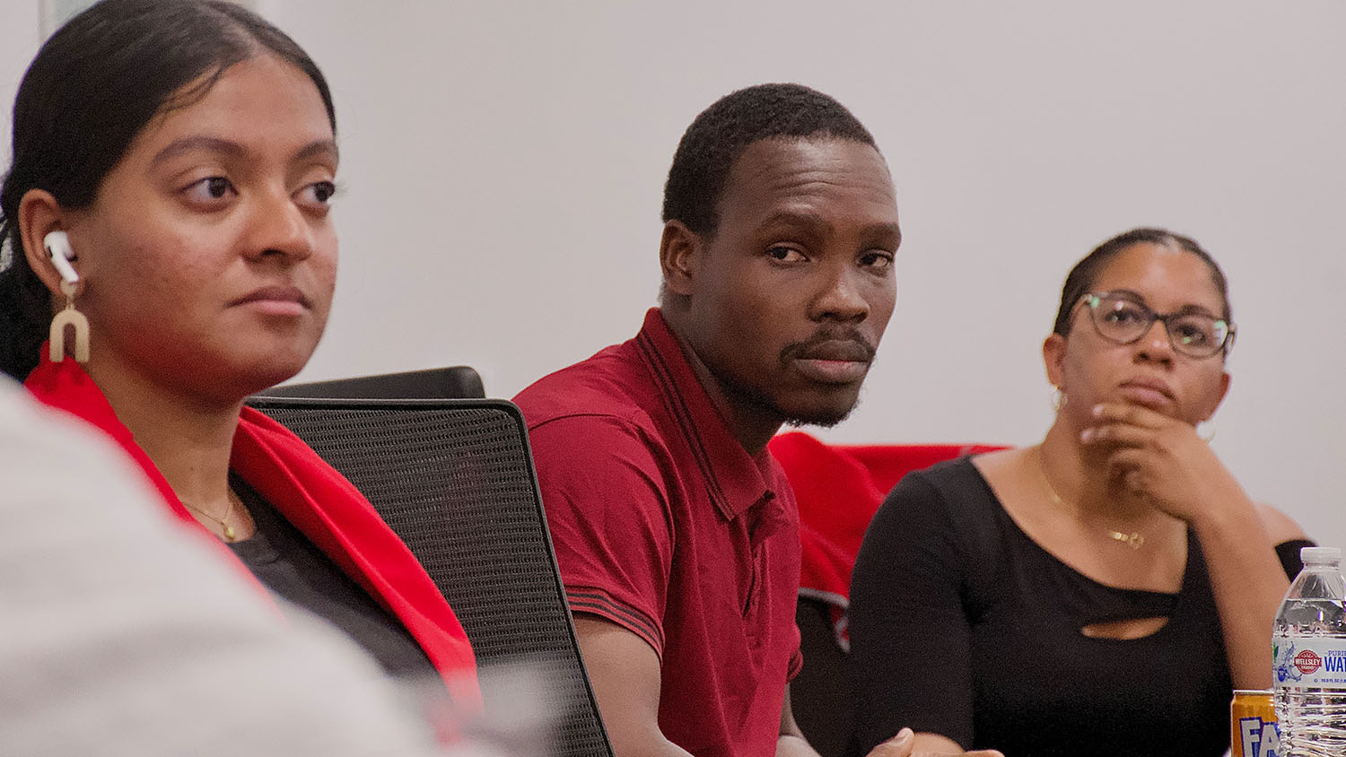 Students at Dinner with Deans